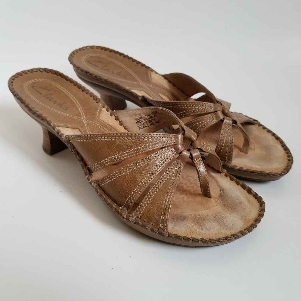 Clarks Thong Slip on Sandals